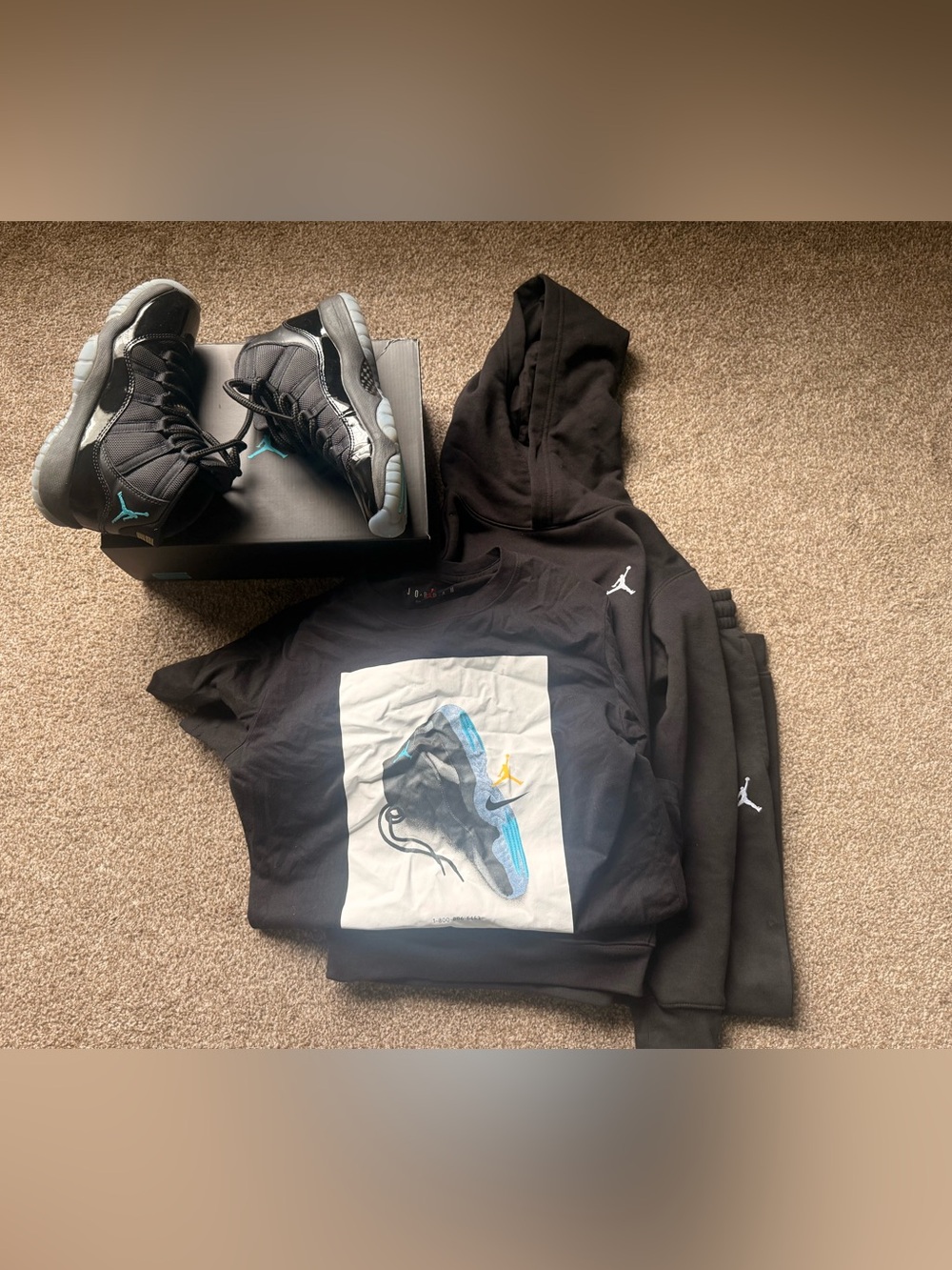 Air Jordan 11 Gamma Blue Size 4 (GS) Black Tee & Hoodie Set/ teal hoodie Size M